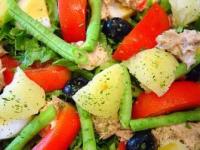 Salata cu ton si sos de mustar Salata cu ton si sos de mustar